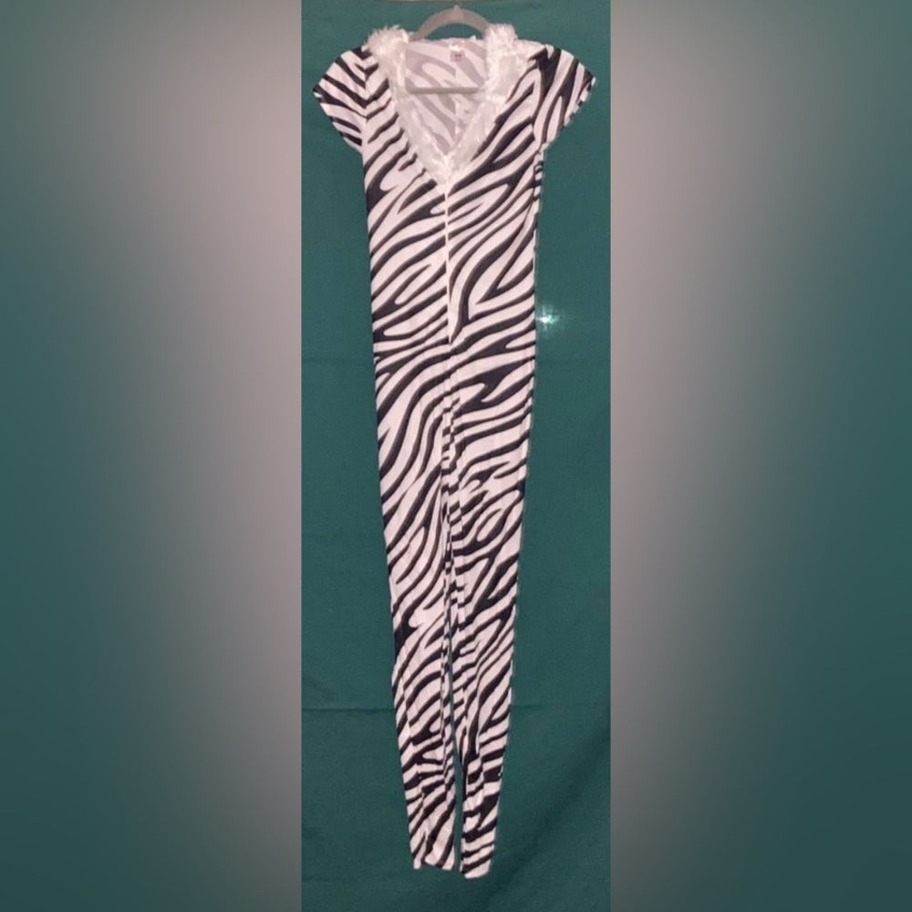 🎃 Halloween Costume Sexy Zebralicious 🦓 Size Small 2-6 - Picture 1 of 5